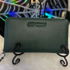 💚💚NWT-BETSEY JOHNSON GORGEOUS GREEN ZIP WALLET/WRISTLET💚💚